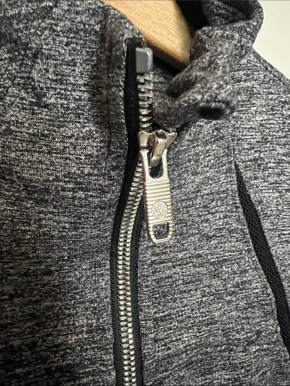 Lululemon Define Jacket Wing Mesh Heathered Black, Women’s Size 10